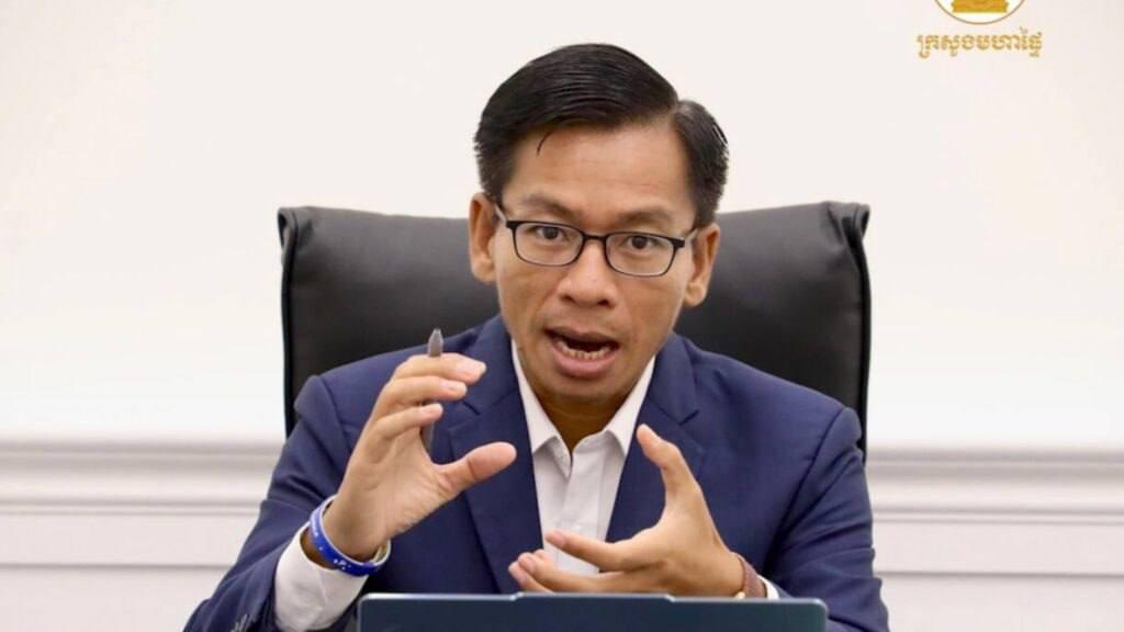 រឿងអាស្រូវ! នគរបាលស័ក្ដិ៥ គំរាមវាយខ្នោះពលរដ្ឋ ក្រសួងមហាផ្ទៃបញ្ជាឲ្យបំភ្លឺជាបន្ទាន់