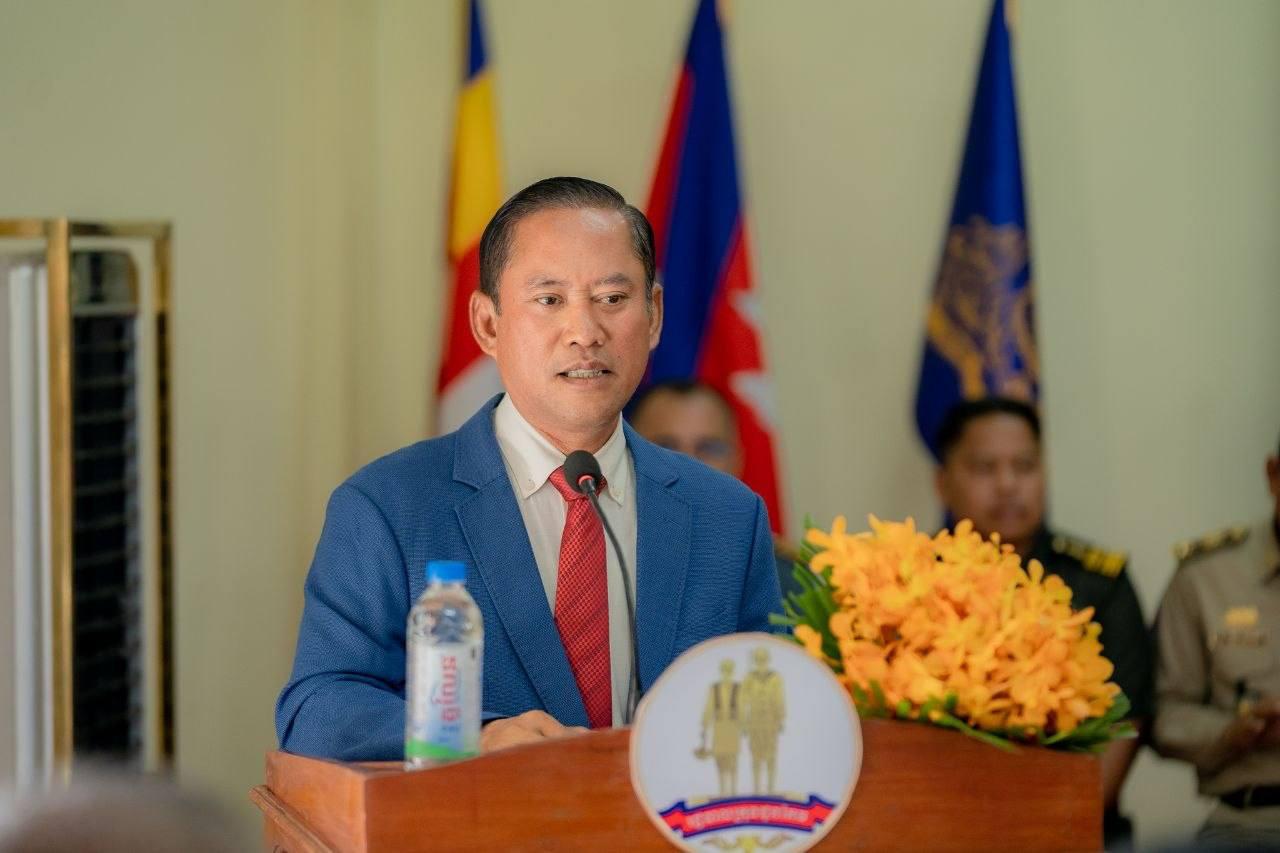 លោក វ៉ី សំណាង ដាក់បទបញ្ជាតឹងរឹងត្រួតពិនិត្យជនបរទេស ទប់ស្កាត់ Online Scams នៅតាកែវ