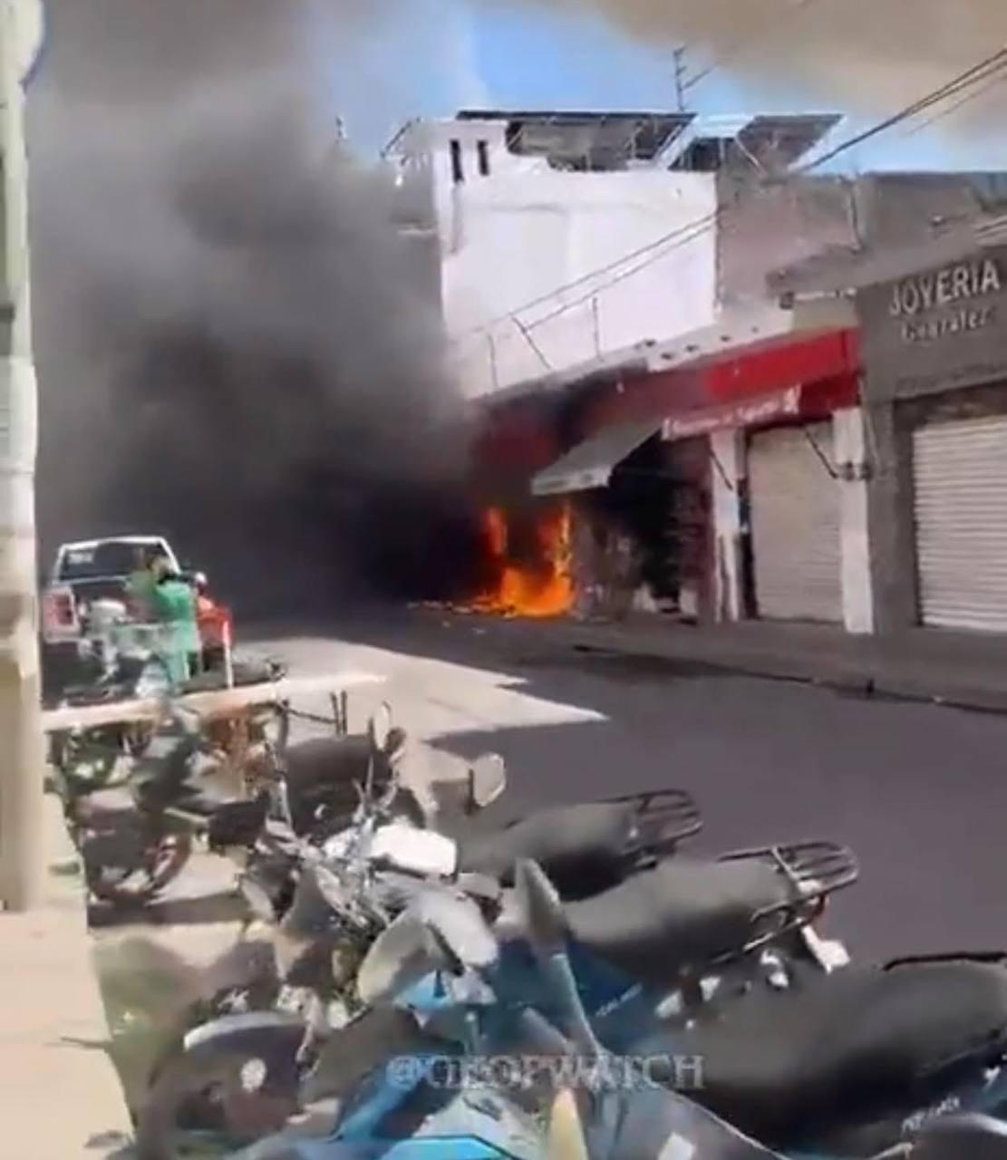 ភាពវឹកវរផ្ទុះឡើងនៅម៉ិកស៊ិក! CJNG វាយសងសឹកយ៉ាងសាហាវក្រោយចាប់ខ្លួនមេខ្លោងកំពូល ប្រជាពលរដ្ឋត្រូវបានបញ្ជាជ្រកកោន