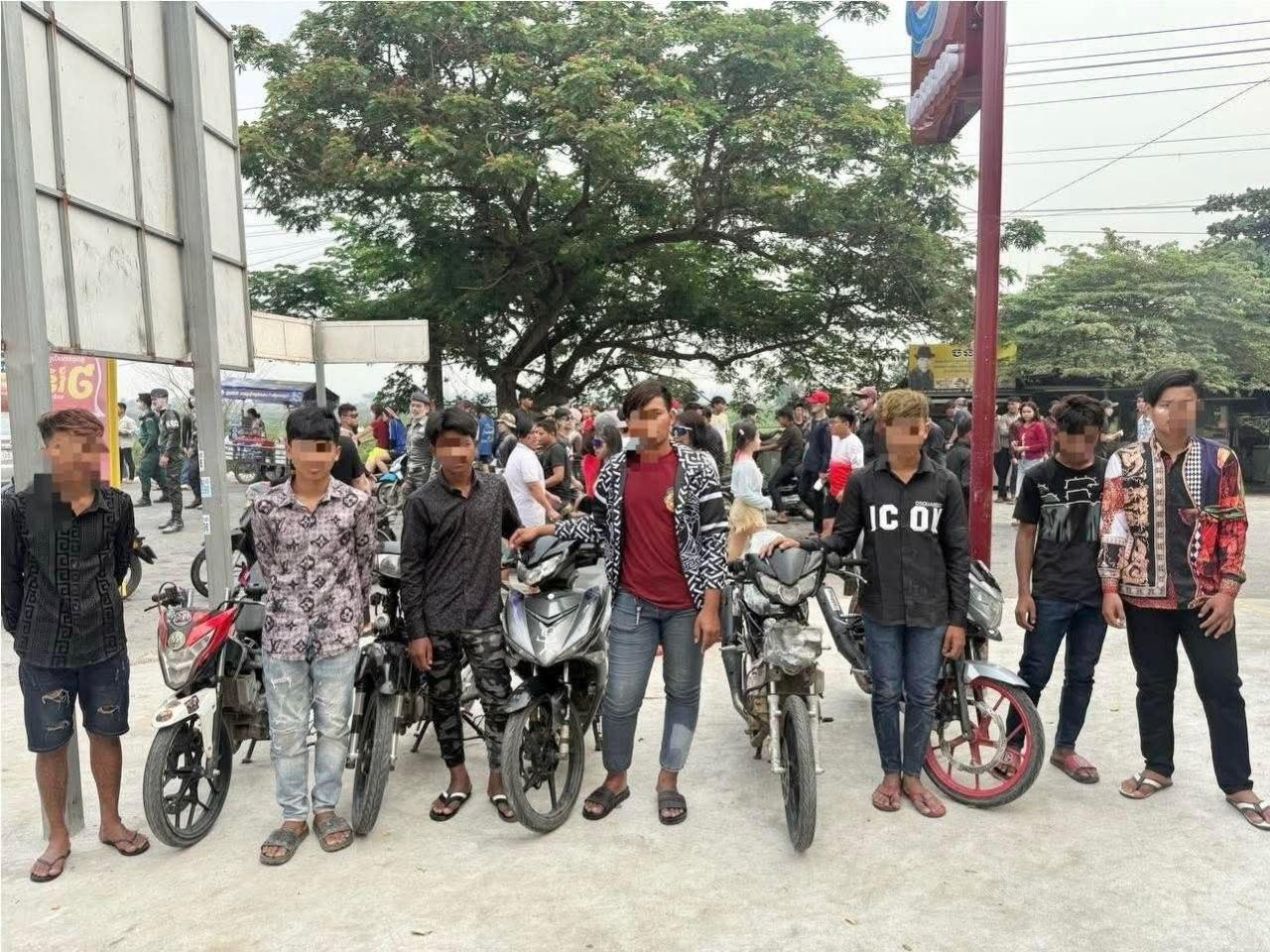 នគរបាលខេត្តស្វាយរៀង ឃាត់ខ្លួនក្រុមក្មេងជិះម៉ូតូបំពង់ស៊ីម៉ាំងឮៗ ក្នុងឱកាសបុណ្យចូលឆ្នាំថ្មី