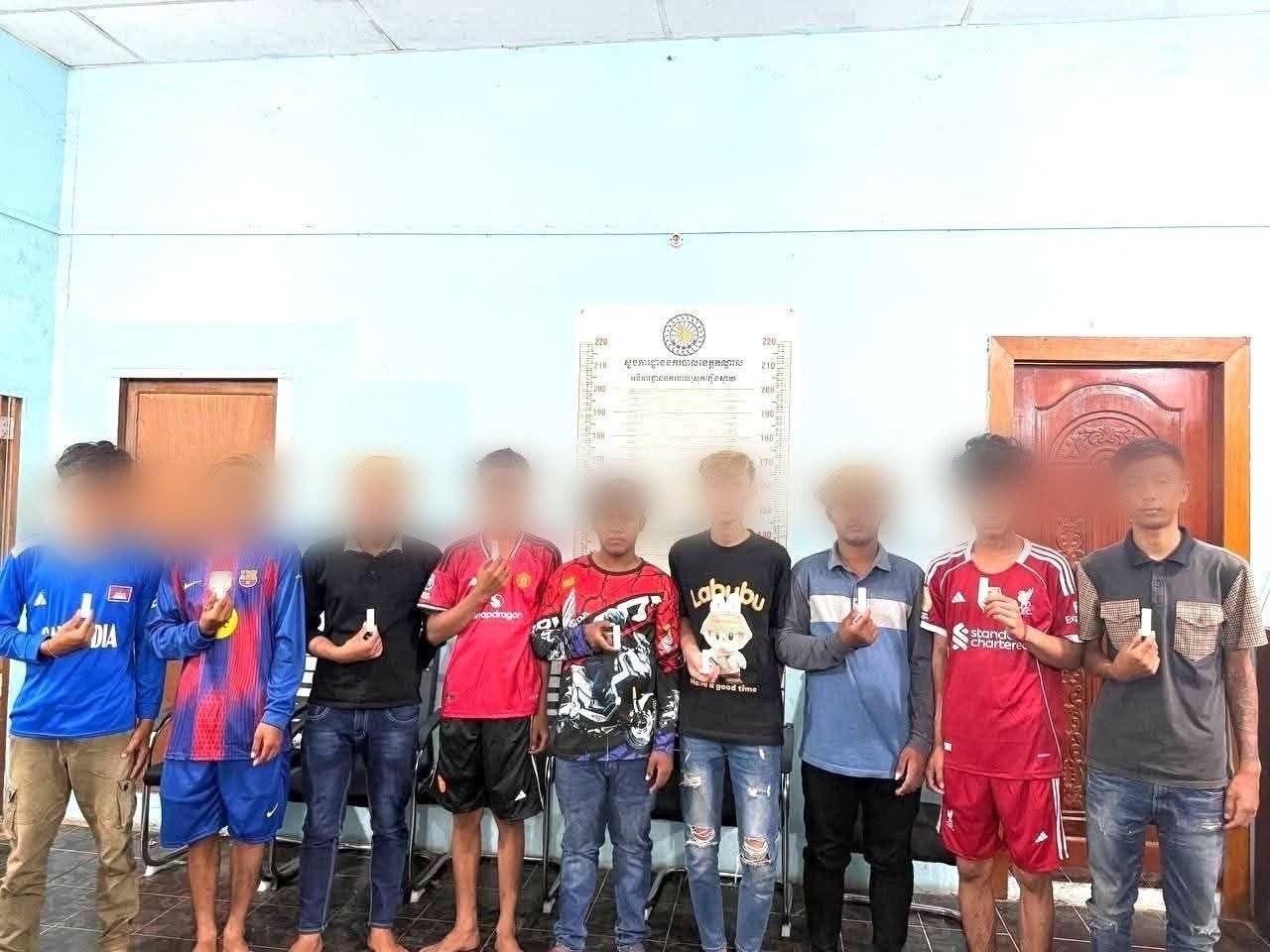 កម្លាំងនគរបាលស្រុកកៀនស្វាយឃាត់ខ្លួនក្មេងទំនើង ១០នាក់ ក្រោយបង្ហោះម៉ូតូនិងកាន់ដុំថ្ម