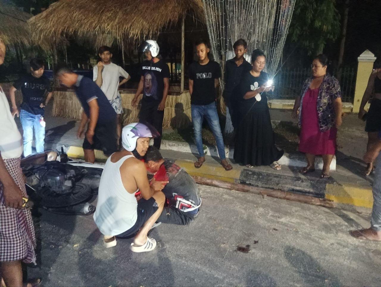 បុរសរងរបួសធ្ងន់បែកមុខបាក់ធ្មេញក្រោយបុកនឹងកន្លែងរៀបចំប៉ានូសង្គ្រាន