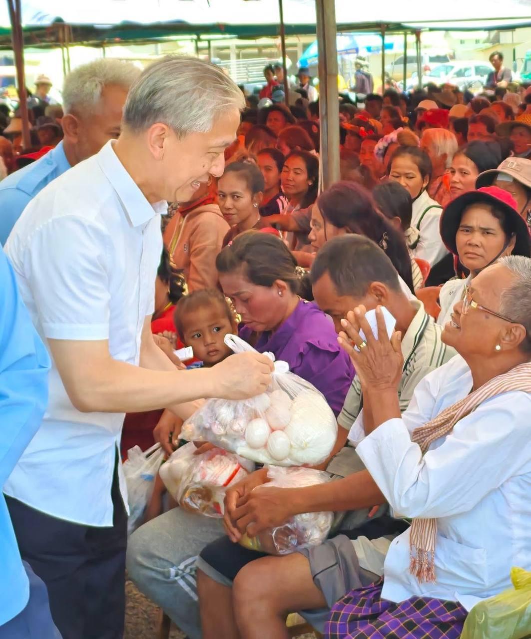 ចិនបន្តផ្តល់ជំនួយសង្គ្រោះដល់ជនភៀសសឹកកម្ពុជា បង្ហាញពីចំណងមិត្តភាពដែកថែប