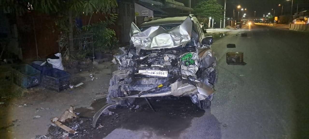 អតីតប្រធានជលផលរងគ្រោះធ្ងន់ ក្រោយបុកកន្ទុយរថយន្តធំ ហើយអ្នកបើករត់គេចបាត់