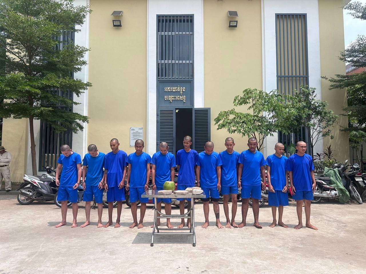 អាយុក្មេងៗ ១១នាក់ ត្រូវបញ្ជូនទៅតុលាការ បន្ទាប់ពីវាយបំផ្លាញរថយន្តថ្មីជាច្រើនកន្លែង