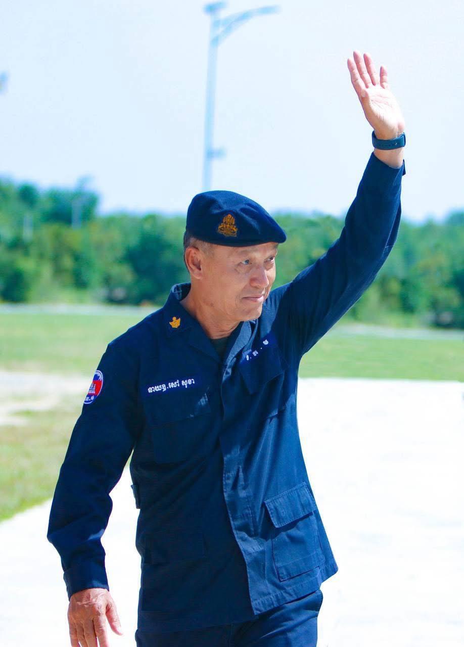 លាតត្រដាងគោលការណ៍ «៥មិន ៥ត្រូវ» របស់នាយឧត្តមសេនីយ៍ សៅ សុខា ដល់កងអាវុធហត្ថទាំងអស់គ្នា