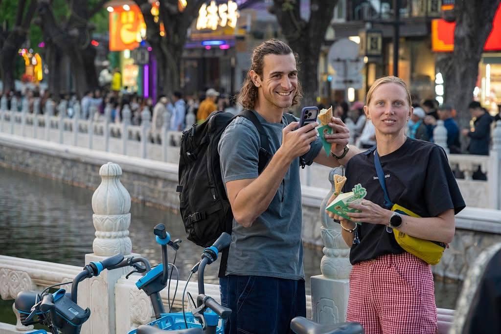 បទវិភាគ៖ “អារម្មណ៍សុវត្ថិភាពបែបចិន” កំពុងក្លាយជាតម្លៃថ្មីក្នុងពិភពរង្គោះរង្គើ