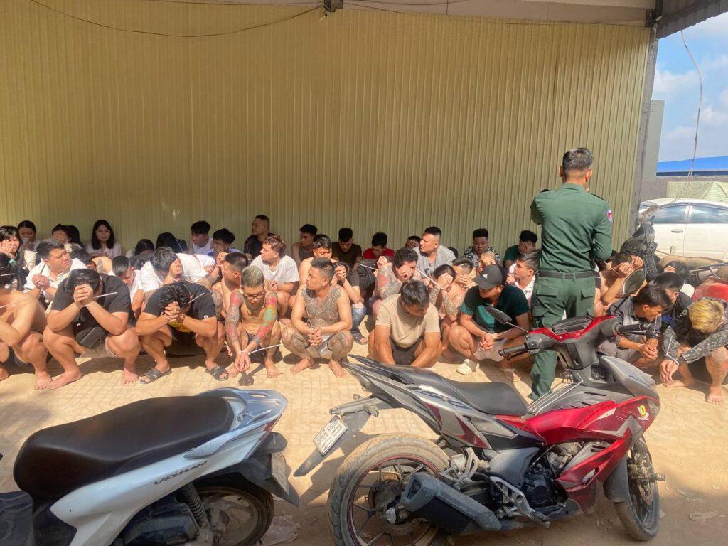 អាជ្ញាធរបង្ក្រាបការឆបោកអនឡាញនៅបាវិត ចាប់ខ្លួនជនសង្ស័យ២៤៤នាក់ និងដកអាជ្ញាបណ្ណកាស៊ីណូ