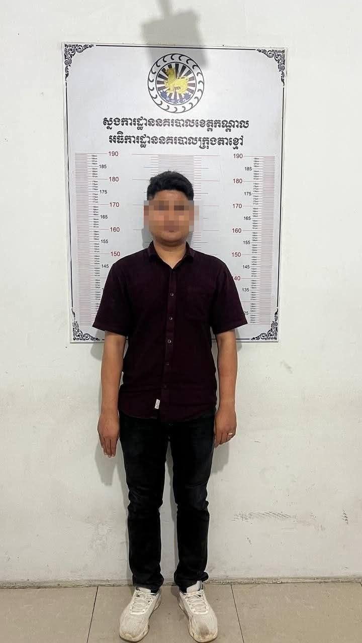 អ្នកបើកយន្តហោះ និងអ្នកបំរើការ ៦នាក់ រងរបួសធ្ងន់-ស្រាល ក្នុងគ្រោះថ្នាក់ចរាចរណ៍យប់យូរ នៅតាខ្មៅ