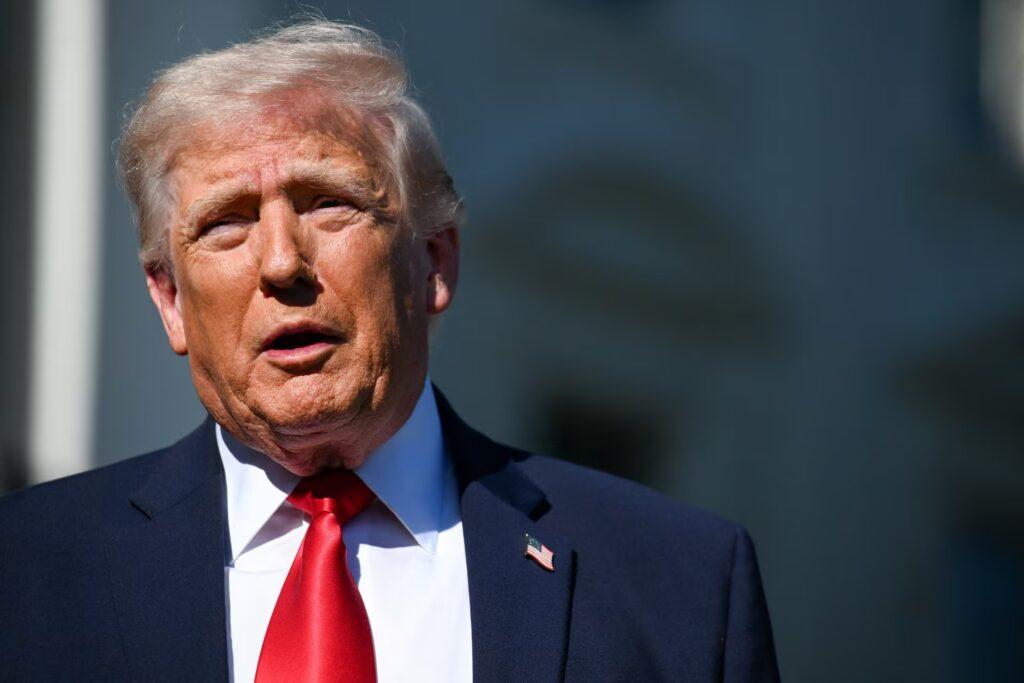 ត្រាំរៀបចំធ្វើដំណើរទៅប៉ាគីស្ថាន ដើម្បីចុះហត្ថលេខាបញ្ចប់សង្រ្គាមជាមួយអ៊ីរ៉ង់