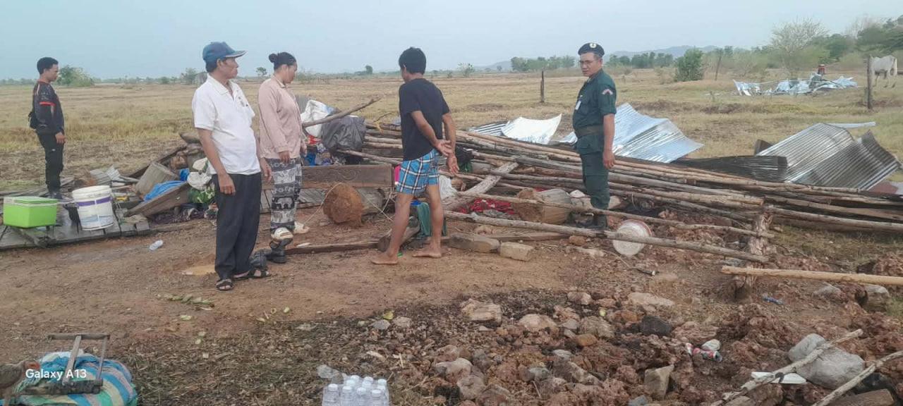 ខ្យល់កន្ត្រាក់វាយប្រហារខេត្តបាត់ដំបង ផ្ទះជាង៣០ខ្នងខូចខាតក្នុងមួយប៉ព្រិចភ្នែក