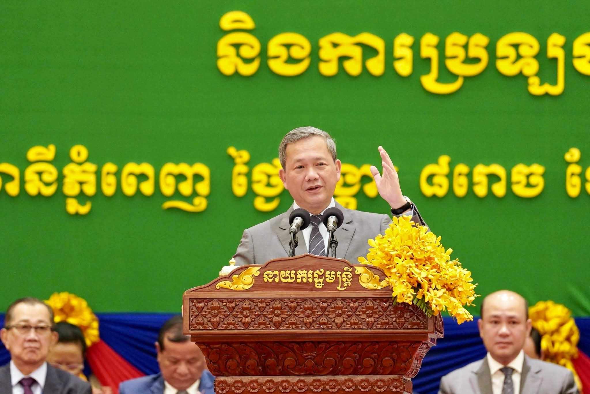 សម្តេចបវរធិបតីចេញបញ្ជាតឹងរឹង រកអ្នកលួចនាំប្រេងខុសច្បាប់ពីថៃ បើរកឃើញដកអាជ្ញាប័ណ្ណ-បញ្ចប់តួនាទី