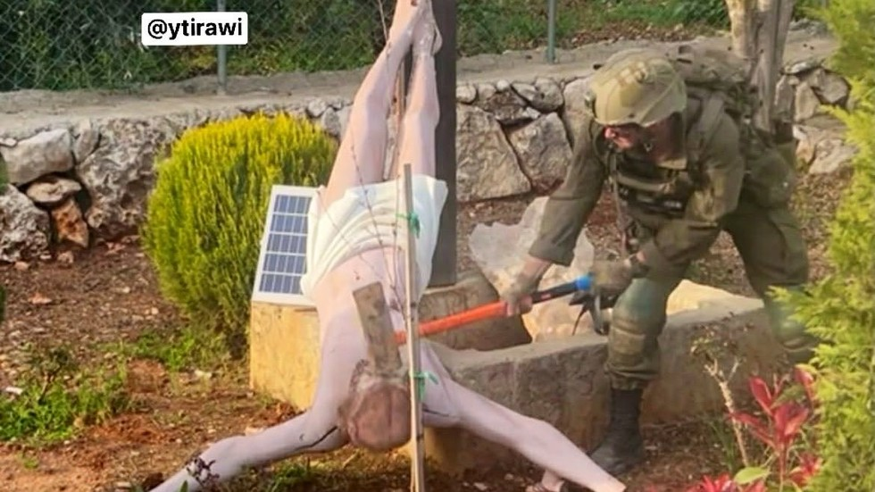 ទាហានអ៊ីស្រាអែលដំកម្ទេចរូបសំណាកព្រះយេស៊ូនៅលីបង់ បង្កកំហឹងពិភពលោក