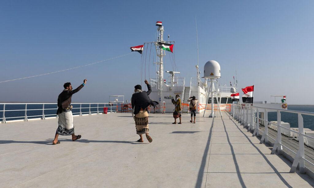 ហ៊ូធីចាប់ផ្ដើមវាយប្រហារច្រកសមុទ្រក្រហម គំរាមកំហែងផ្លូវដឹកជញ្ជូនសកល