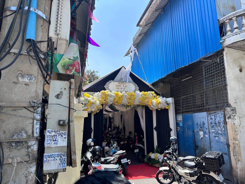 ចៅស្រី ២ នាក់ ចាក់សម្លាប់លោកយាយបង្កើត ដោយសារខឹងមិនឲ្យមានស្នេហាក្នុងវ័យសិក្សា