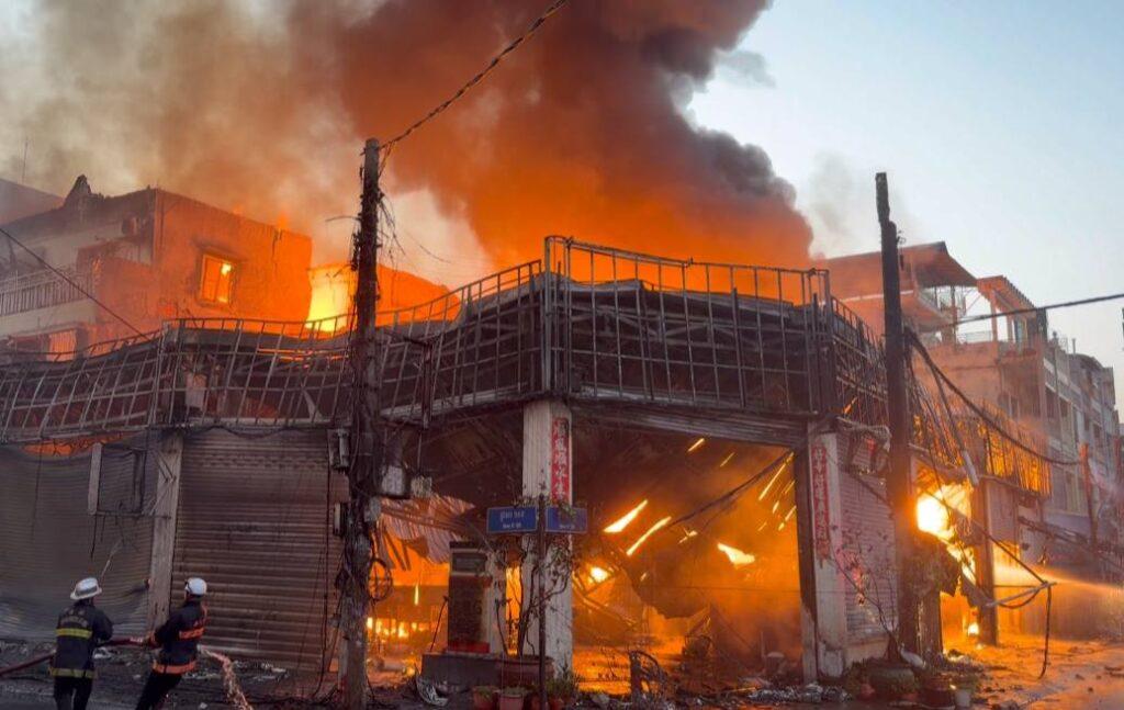 អគ្គិភ័យឆេះដេប៉ូហ្គាសខ្លាំងក្លា រាលដាលដល់ផ្ទះពលរដ្ឋ៥ល្វែងនៅបឹងកេងកង