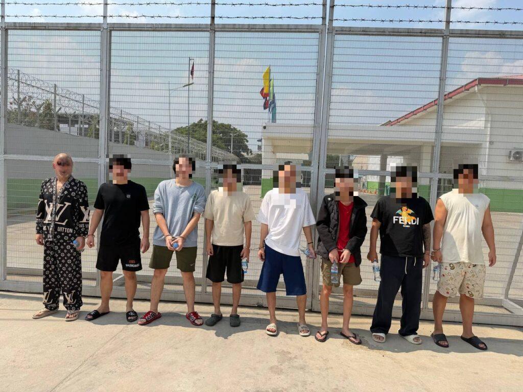 តុលាការភ្នំពេញឃុំខ្លួនជនបរទេស ៨ នាក់ ពីបទឆបោកអនឡាញនៅសង្កាត់ឃ្មួញ