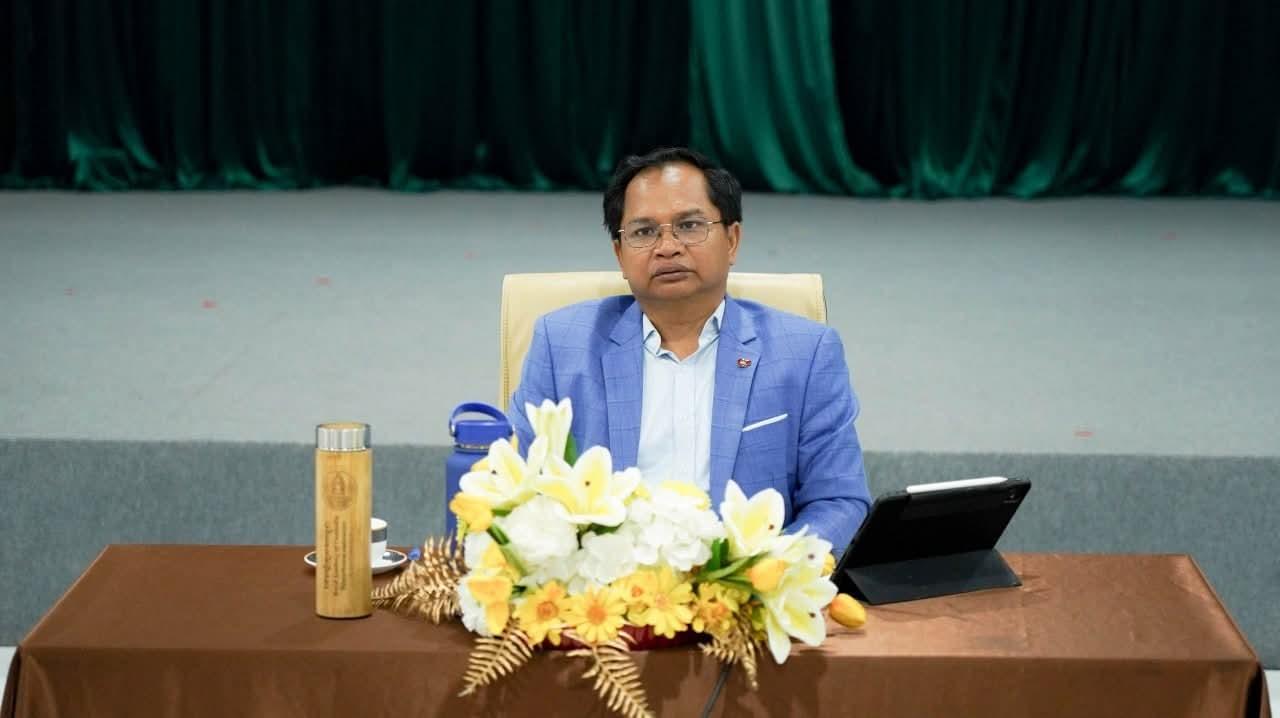 បណ្ឌិត យង់ ពៅ សុំ​អ្នក​មាន​កុំ​ខ្ជះខ្ជាយ រំលឹកថា​ទ្រព្យ​សម្បត្តិ​សុទ្ធតែបានមកពីទឹកដីខ្មែរ​​