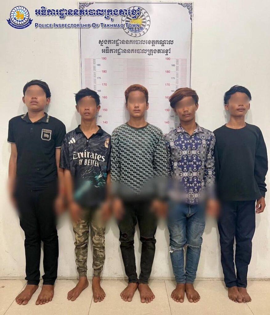 ខឹងគេជេរតាម TikTok! ក្មេងទំនើង៥នាក់យកដុំថ្មគប់បំផ្លាញម៉ូតូ សមត្ថកិច្ចចាប់បញ្ជូនតុលាការ