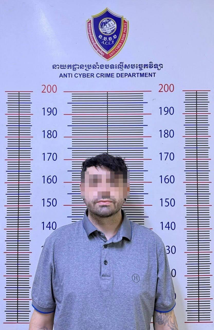 សមត្ថកិច្ចកម្ពុជាចាប់ខ្លួនជនជាតិអាមេរិករត់គេចខ្លួនពីបទប៉ុនប៉ងរំលោភអនីតិជននៅសហរដ្ឋអាមេរិក