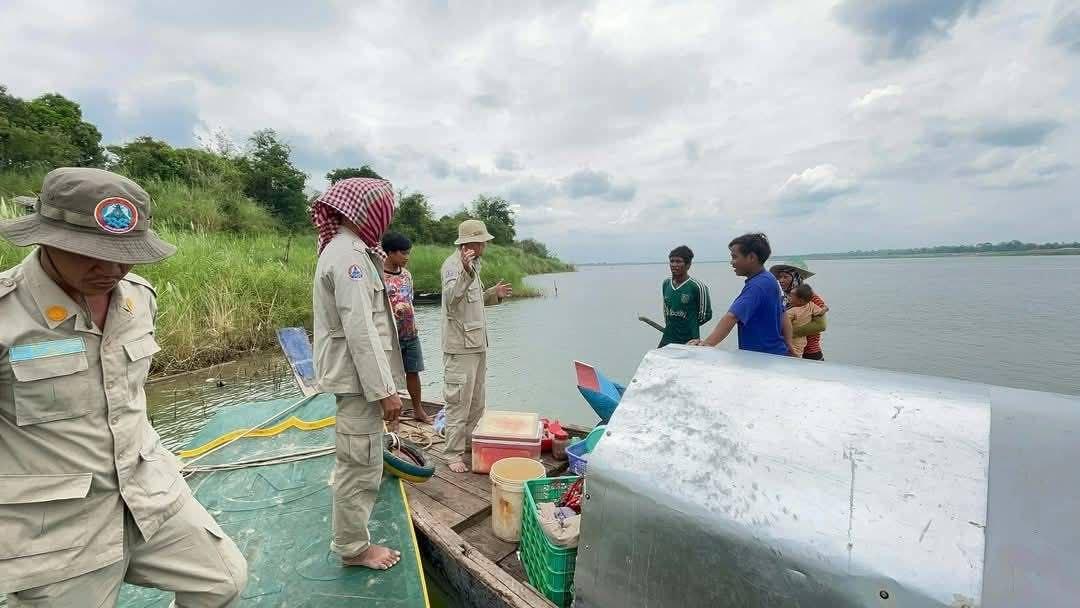 ខណ្ឌរដ្ឋបាលជលផលកំពង់ចាម បង្ក្រាបការនេសាទឆក់ត្រីលើទន្លេមេគង្គ នៅស្រុកកងមាស