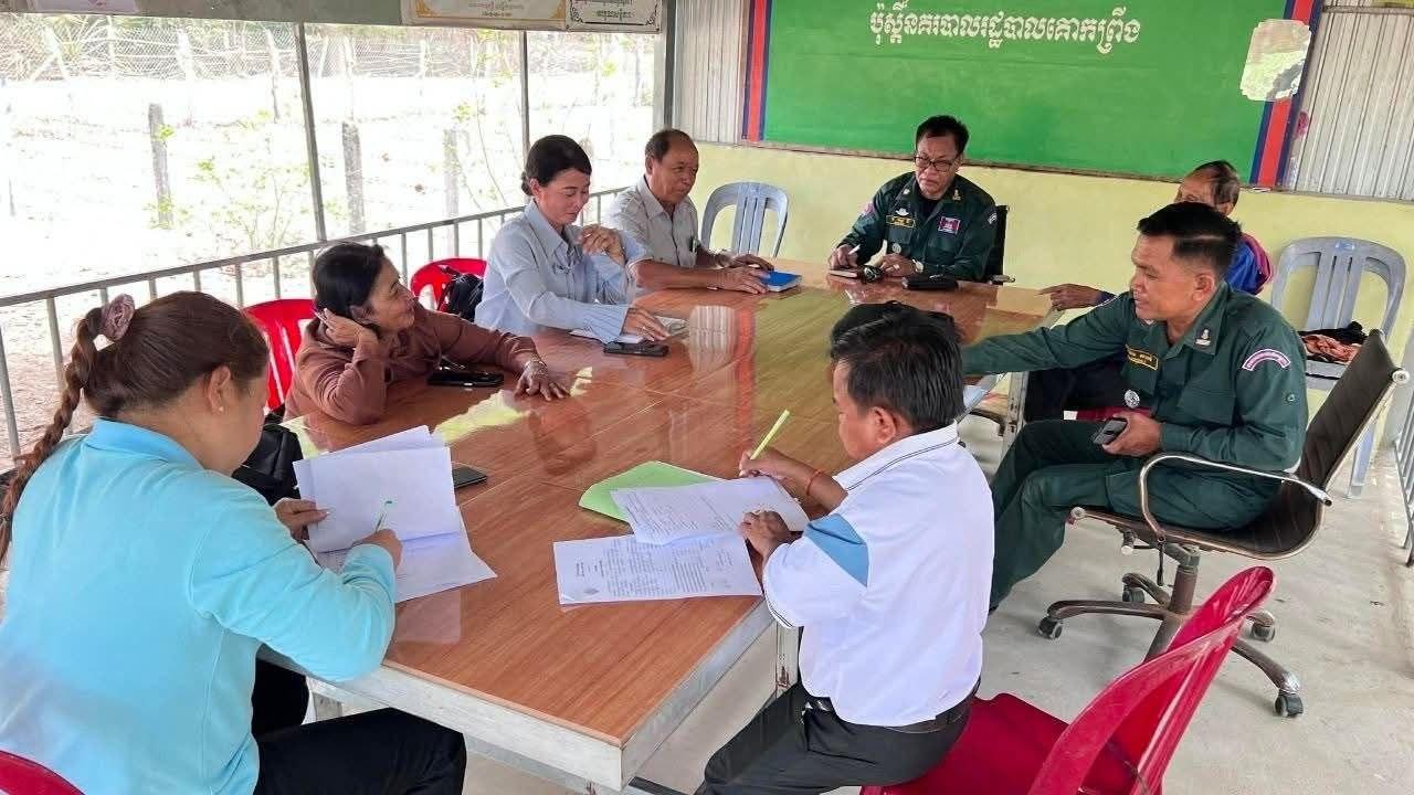 អនុប្រធានមន្ទីរវប្បធម៌ស្វាយរៀង ដឹកនាំក្រុមការងារចុះត្រួតពិនិត្យវត្ថុបុរាណក្រៅឃ្លាំង ២ទីតាំងនៅស្រុកស្វាយជ្រំ