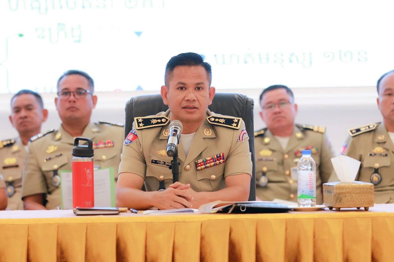 ស្នងការនគរបាលខេត្តព្រៃវែង ដឹកនាំកិច្ចប្រជុំប្រចាំខែមេសា ឆ្នាំ២០២៦ ប្រគល់ម៉ូតូល្បាត និងដាក់ទិសដៅប្រយុទ្ធប្រឆាំងគ្រឿងញៀន និងក្មេងទំនើង