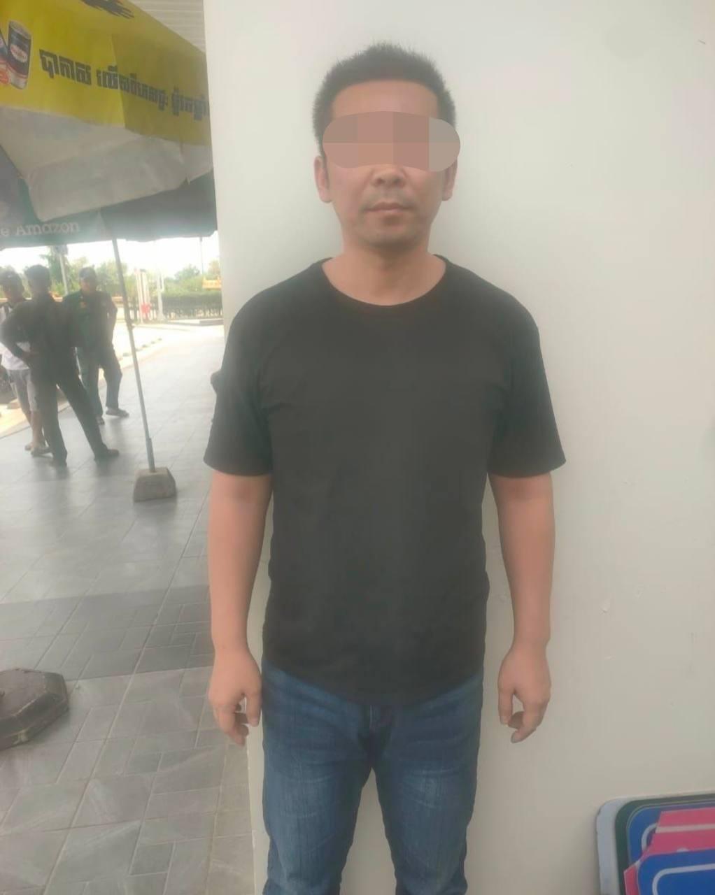 ខេត្តពោធិ៍សាត់៖ ឃាត់ខ្លួនជនជាតិចិន៤នាក់ ជាមួយរថយន្តទំនើប១១គ្រឿង ពាក់ព័ន្ធករណីប្លង់ខុសច្បាប់