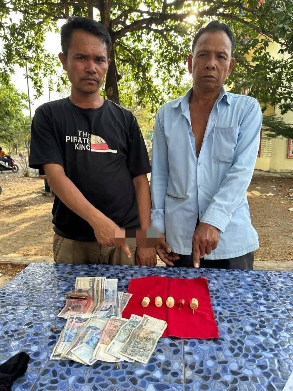 ឃាត់ខ្លួនមេល្បែងបាញ់អាប៉ោង ២នាក់ នៅស្រុកបសេដ្ឋ ខណៈអ្នកលេងផ្សេងទៀតរត់គេចខ្លួនអស់