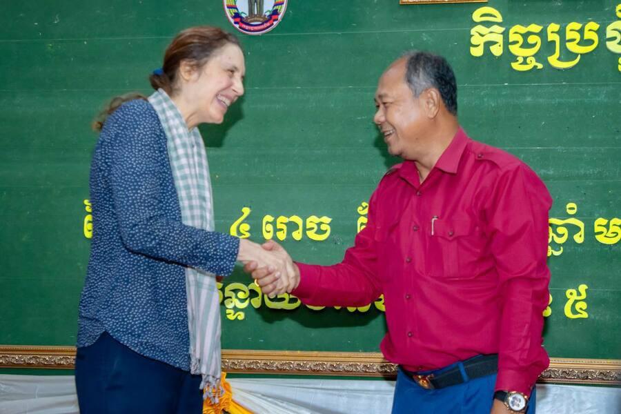 អភិបាលខេត្តបន្ទាយមានជ័យ ជម្រាបជូនតំណាងអ.ស.ប ស្ថានភាពមនុស្សធម៌ក្រោយយោធាថៃឈ្លានពាន ស្លាប់៩នាក់ របួស៧៧នាក់ ខូចខាតផ្ទះជាង២ពាន់ខ្នង