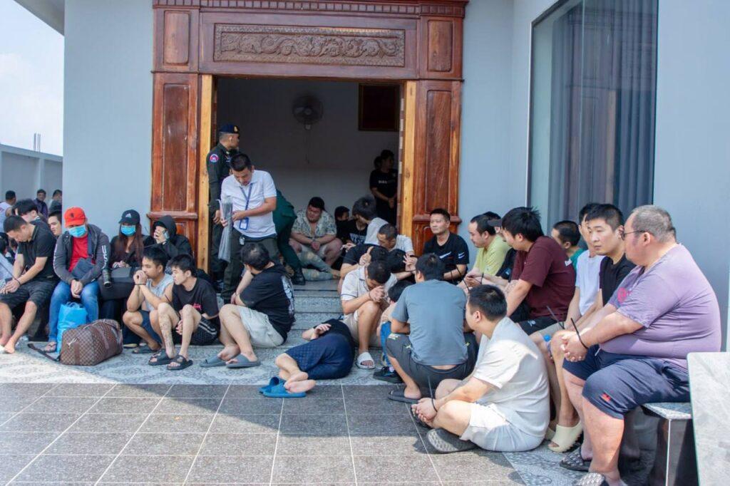 ជិត ៥ ខែ! ខេត្តបន្ទាយមានជ័យបង្ក្រាបអនឡាញឆបោក ១៥ទីតាំង នាំខ្លួនជនបរទេសជាង ៤ពាន់នាក់