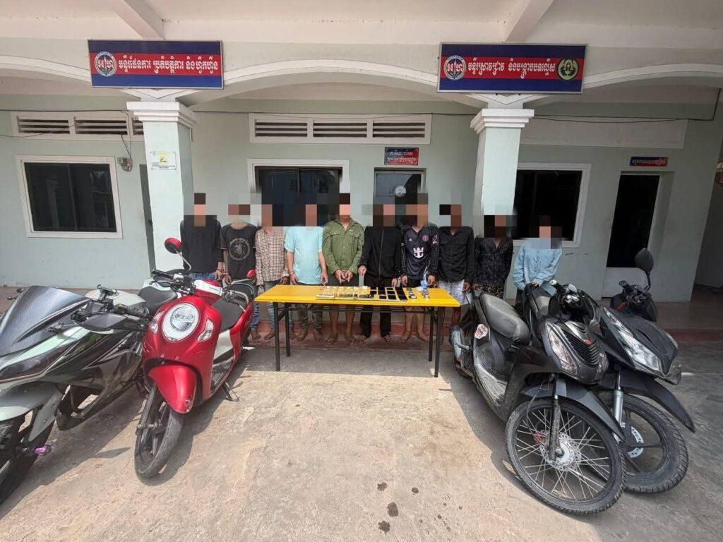 ប្រតិបត្តិការឆ្លងខេត្ត៖ អាវុធហត្ថតាកែវវាយរុកខ្ទប់បណ្តាញគ្រឿងញៀន ឃាត់ខ្លួន១០នាក់ ដកហូតអាវុធខ្លី